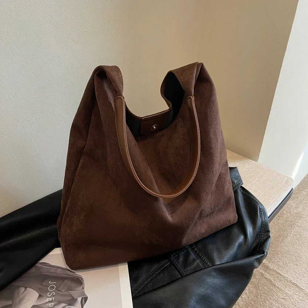 Helene - Moderne Tote Tasche aus Wildleder für Alltag und Büro - Handbags - Temala