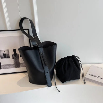 Blanca - Vielseitige Ledertasche - Schwarz - 