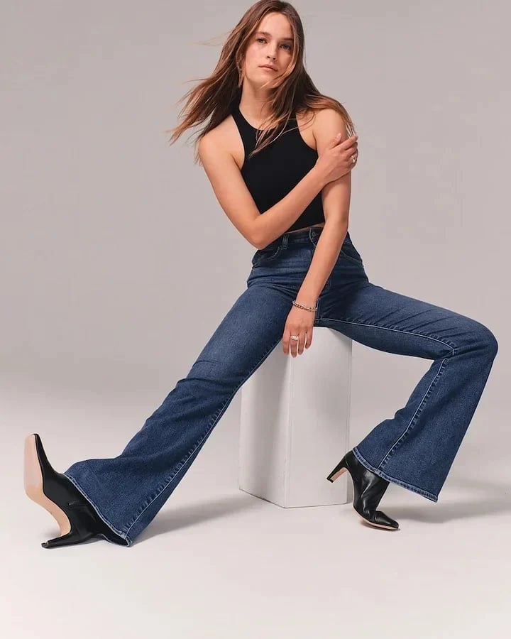 CelestialRise Ultra High Stretch Flare Jeans - Dunkelblau - S - 