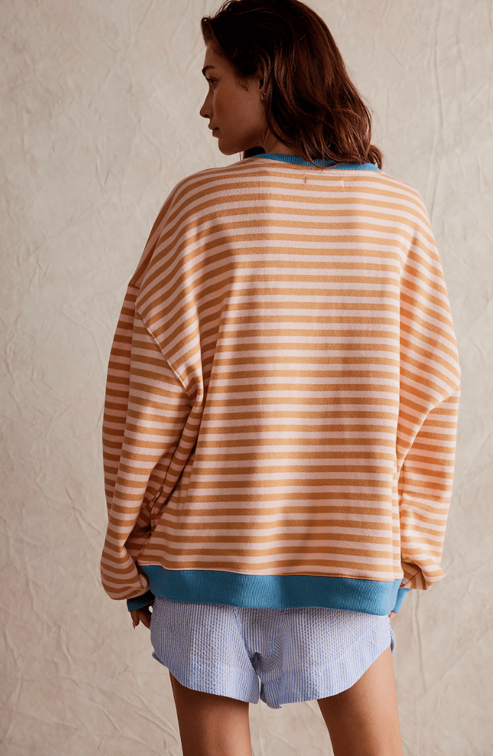 Lana - Übersized gestreifter Pullover - Orangefarbene Streifen - S - 