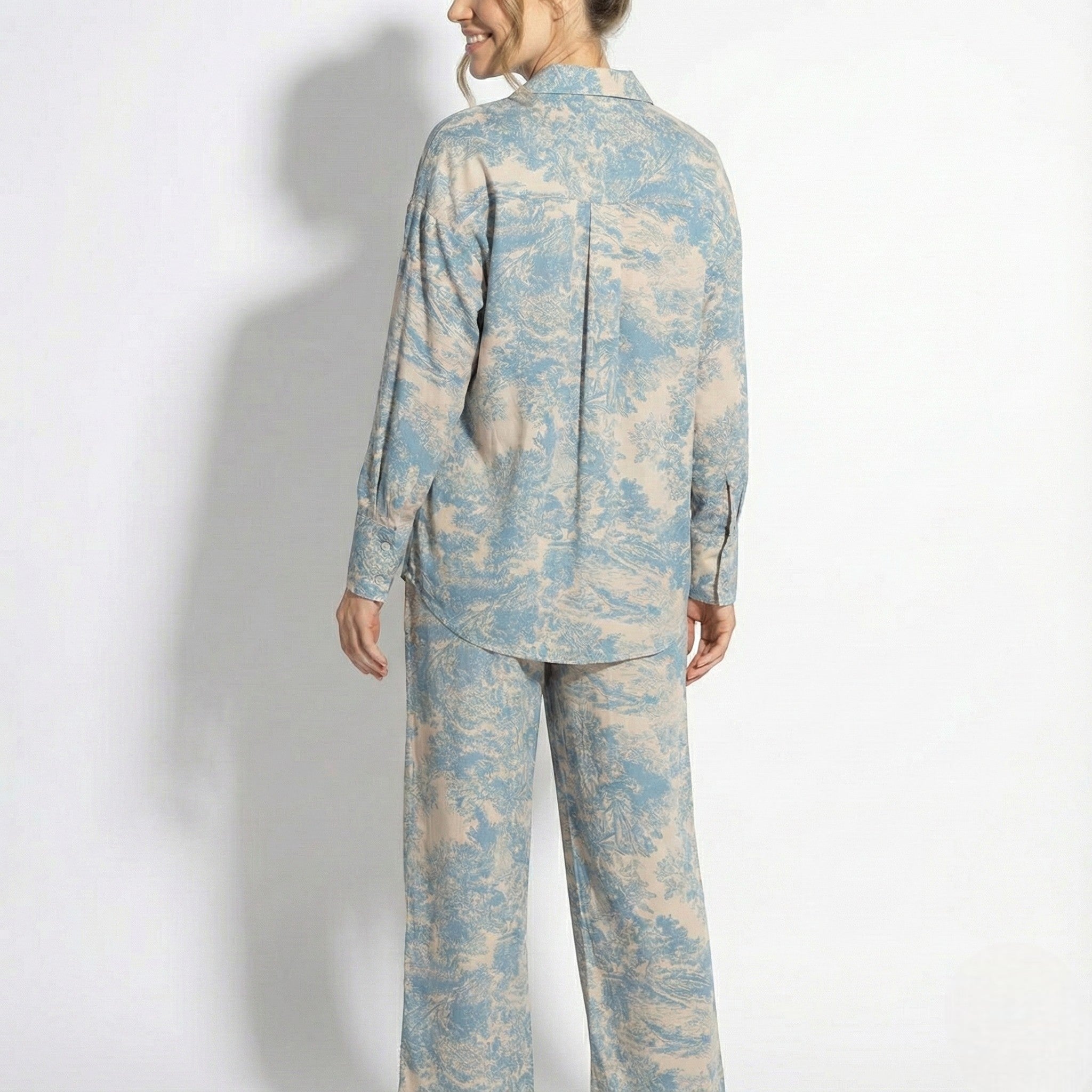 Lina – Damen Leinen Zweiteiler mit Bindegürtel und Print - Zweiteilige Sets - Temala